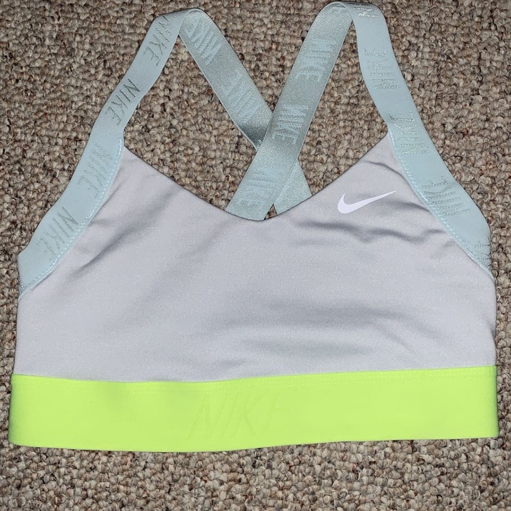 nike sports bra
